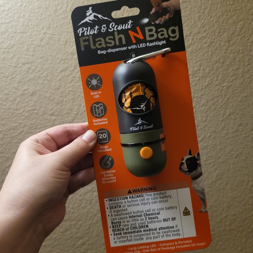 Precious Tails Pilot & Scout Flash N Bag Dog Poop Bags with LED Light Dispenser